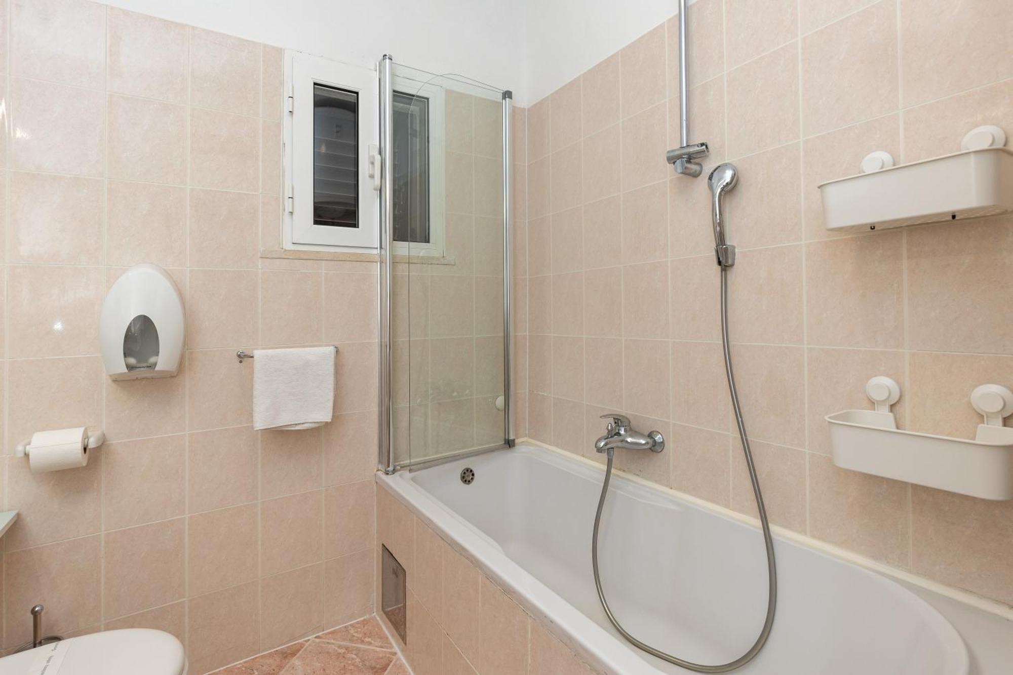 Guest House Kono دوبروفينك الغرفة الصورة
