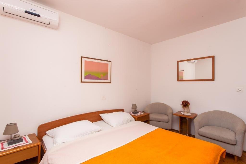 Guest House Kono دوبروفينك الغرفة الصورة