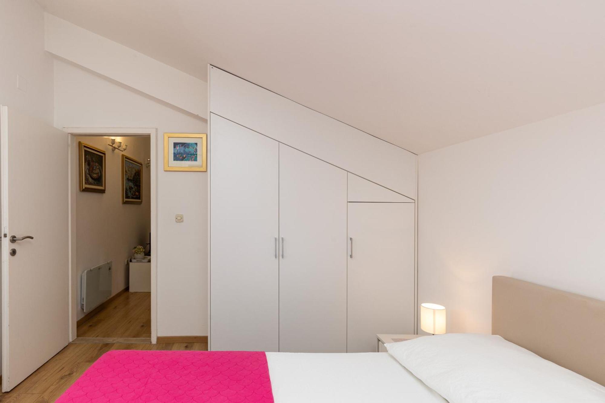 Guest House Kono دوبروفينك الغرفة الصورة